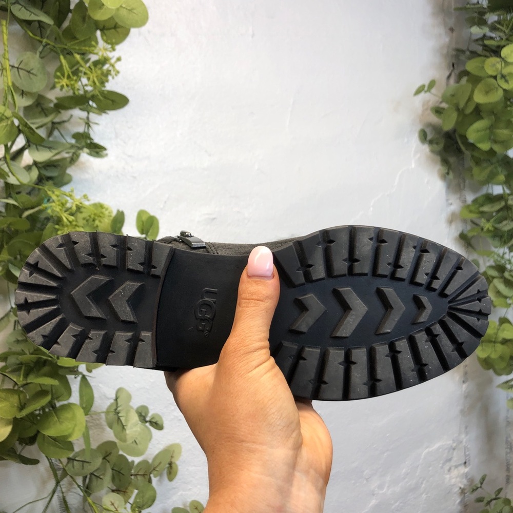 Ugg Fritzi Combat Boots 7 Water Resistant - Picture 5 of 8